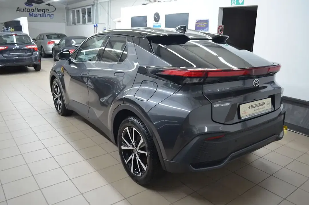 Toyota C-HR Hybrid Team Deutschland - Thumbnail 6