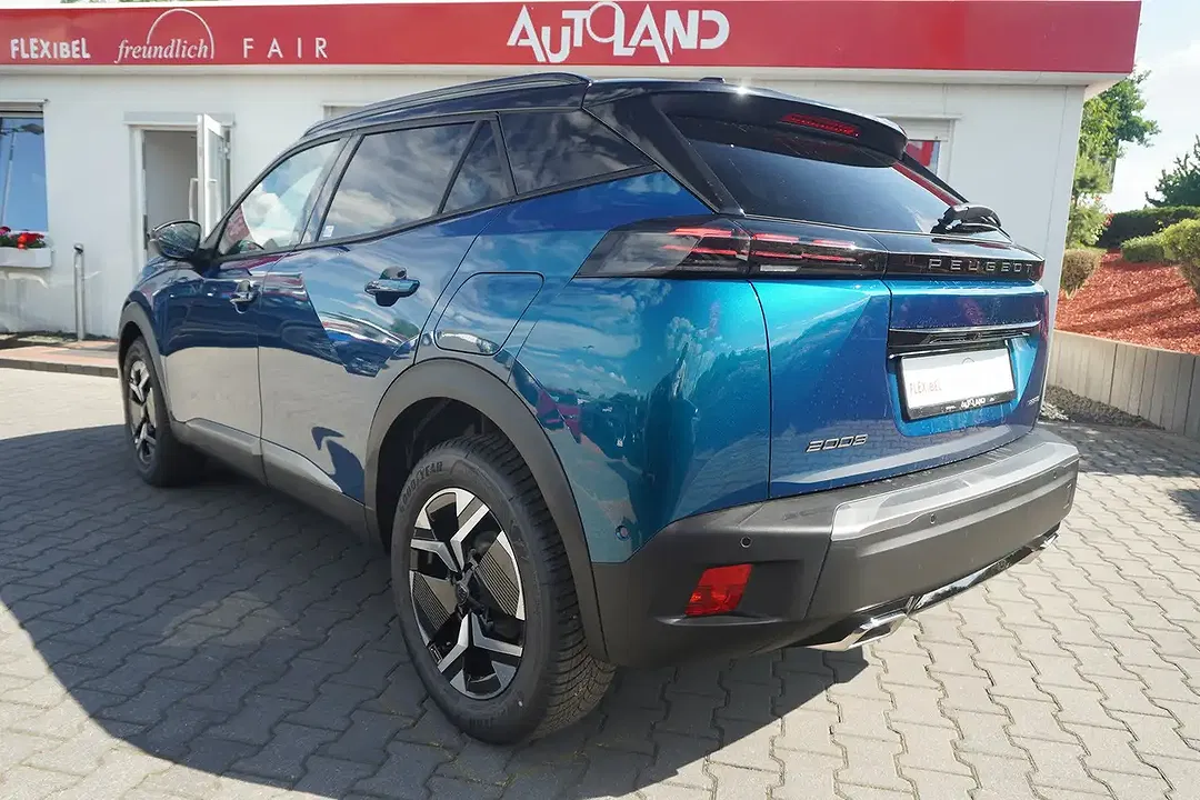 Peugeot 2008 145 AUT Hybrid GT - Thumbnail 3