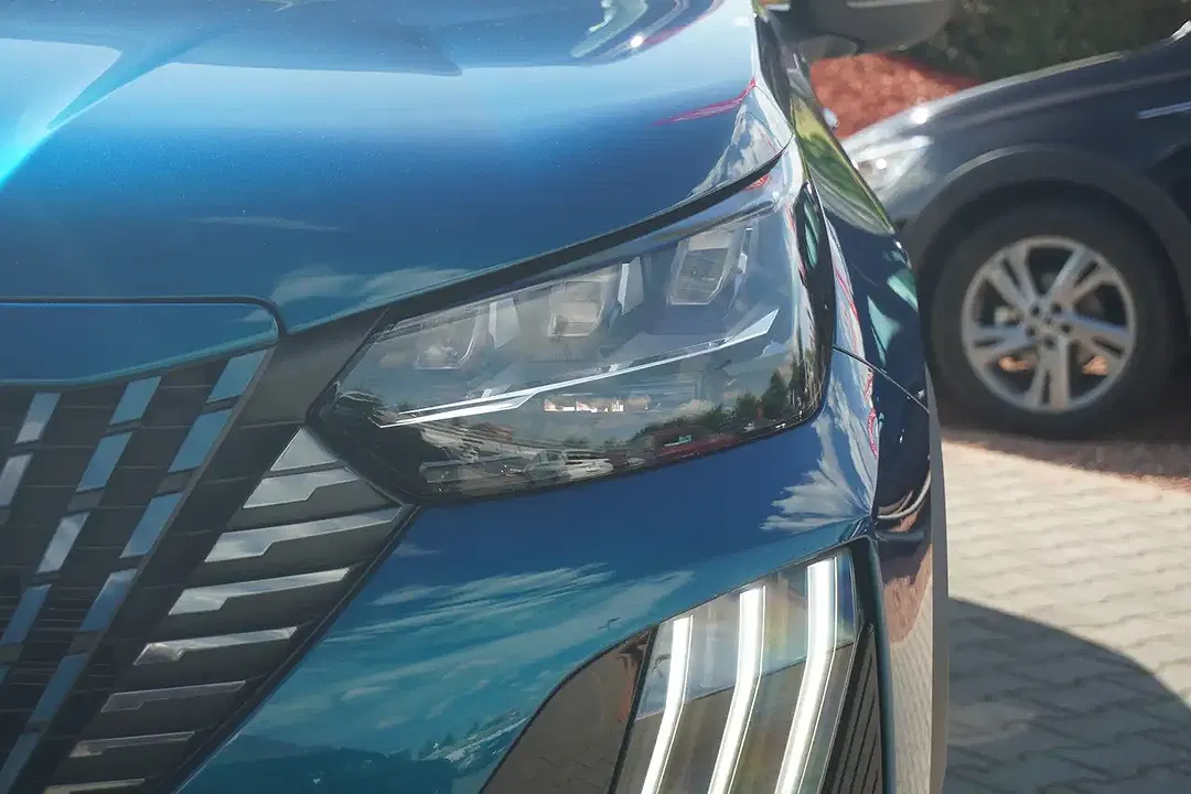 Peugeot 2008 145 AUT Hybrid GT - Thumbnail 8