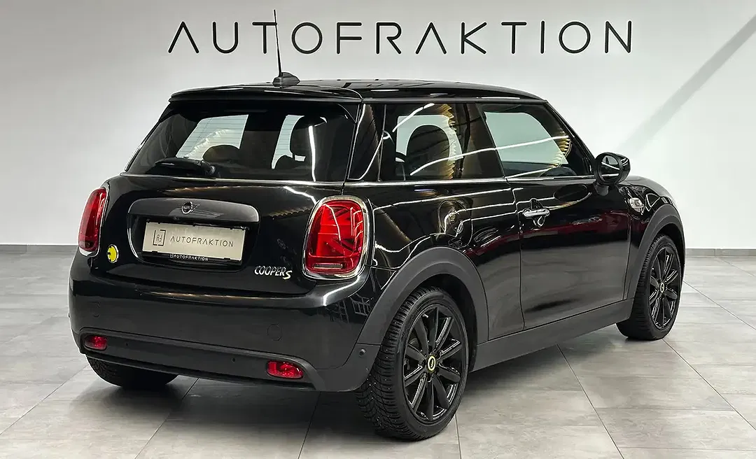 MINI Cooper SE - Thumbnail 4