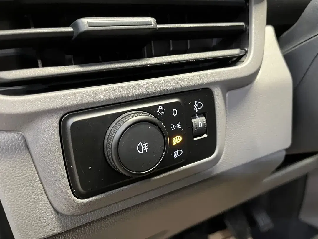 Volkswagen Transporter - Thumbnail 9