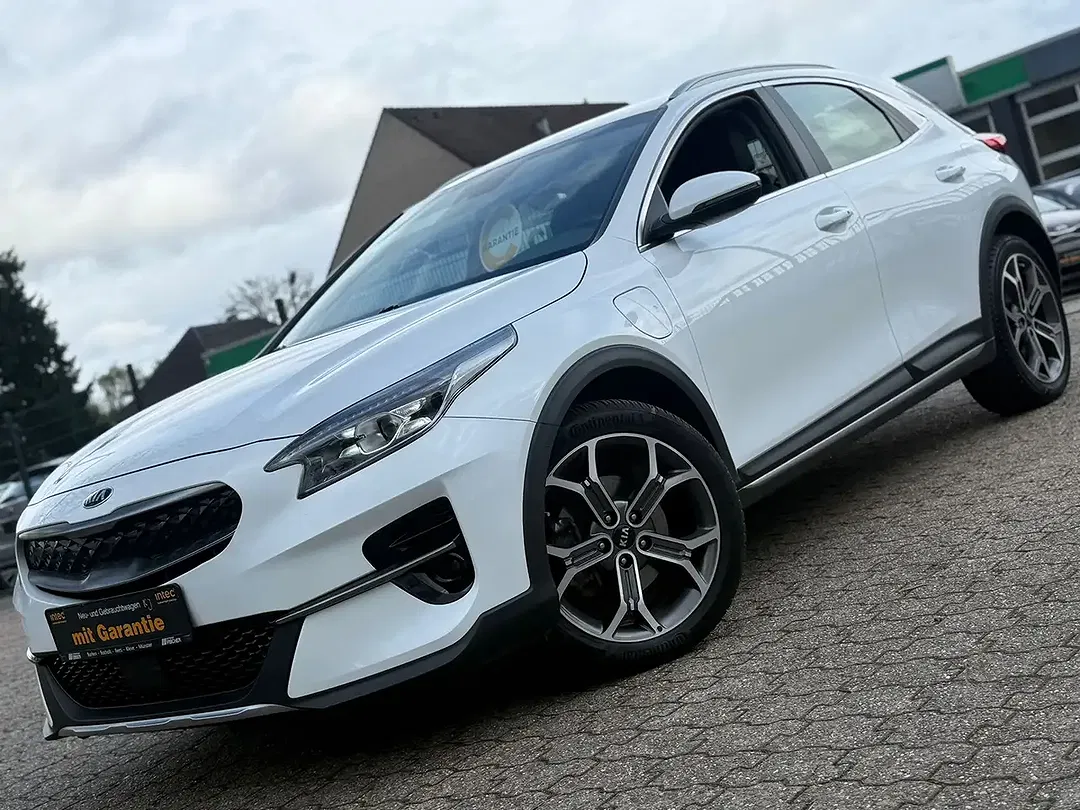 Kia XCeed PHEV Hybrid AMT Spirit - foto 1