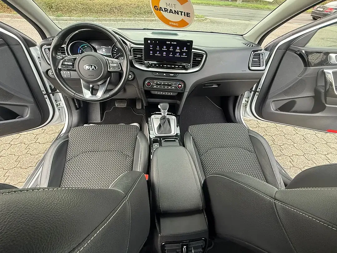 Kia XCeed PHEV Hybrid AMT Spirit - Thumbnail 17