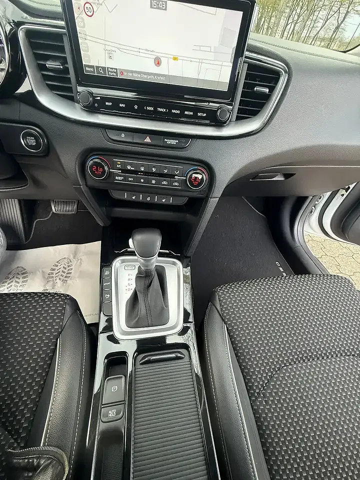 Kia XCeed PHEV Hybrid AMT Spirit - Thumbnail 20