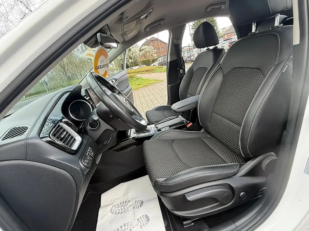 Kia XCeed PHEV Hybrid AMT Spirit - Thumbnail 24