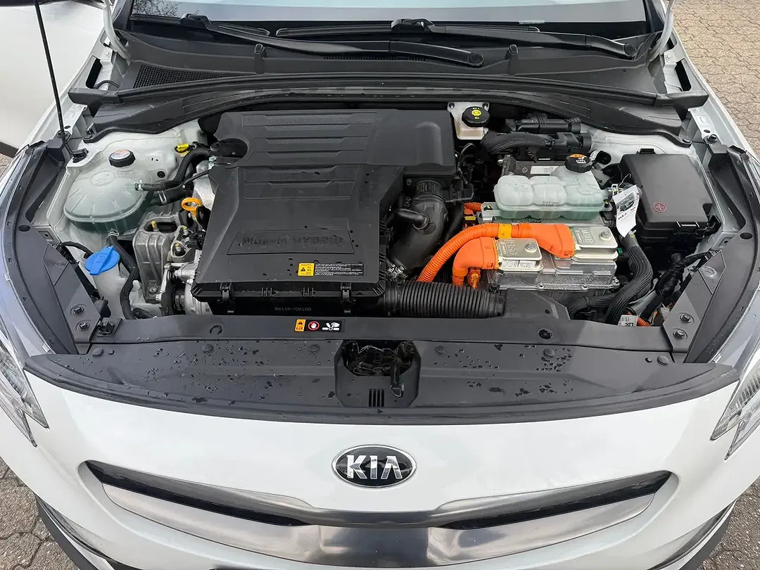 Kia XCeed PHEV Hybrid AMT Spirit - foto 30
