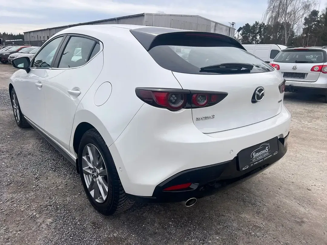 Mazda 3 - Thumbnail 6