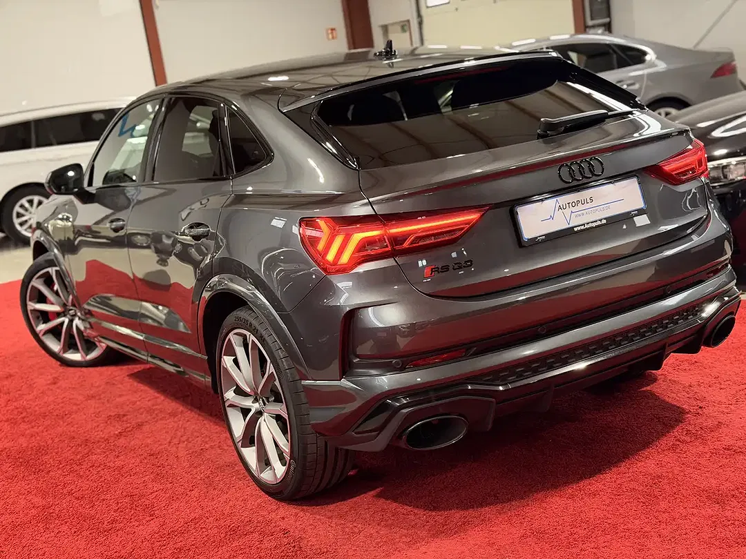 Audi RS Q3 2.5 TFSI quattro Sportback - Thumbnail 7