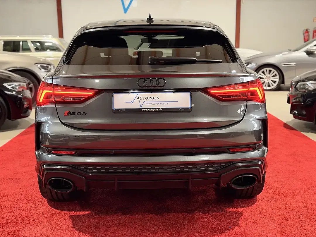 Audi RS Q3 2.5 TFSI quattro Sportback - Thumbnail 8
