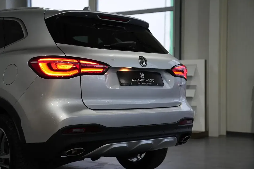 MG HS AUT Luxury - Thumbnail 11