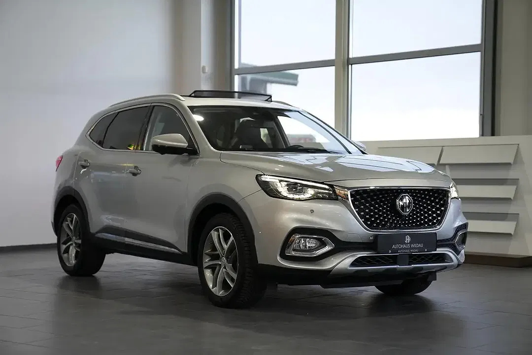 MG HS AUT Luxury - Thumbnail 4