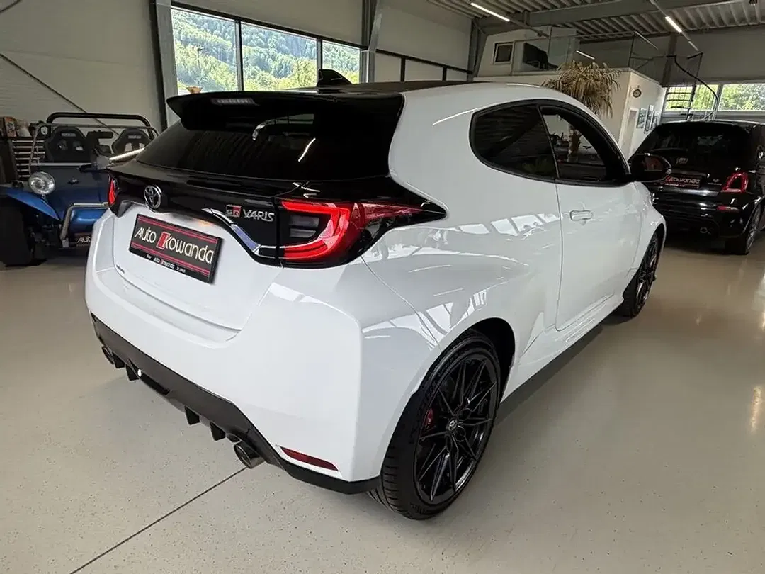 Toyota Yaris Performance - Thumbnail 10