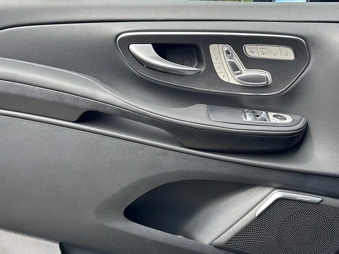 Mercedes-Benz V 300 4x4 AMG AIRMATIC Exclusive - foto 14