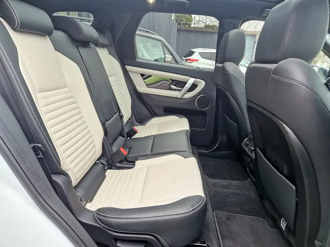 Land Rover Discovery Sport 4x4 Hybrid R-Dynamic S - Thumbnail 7