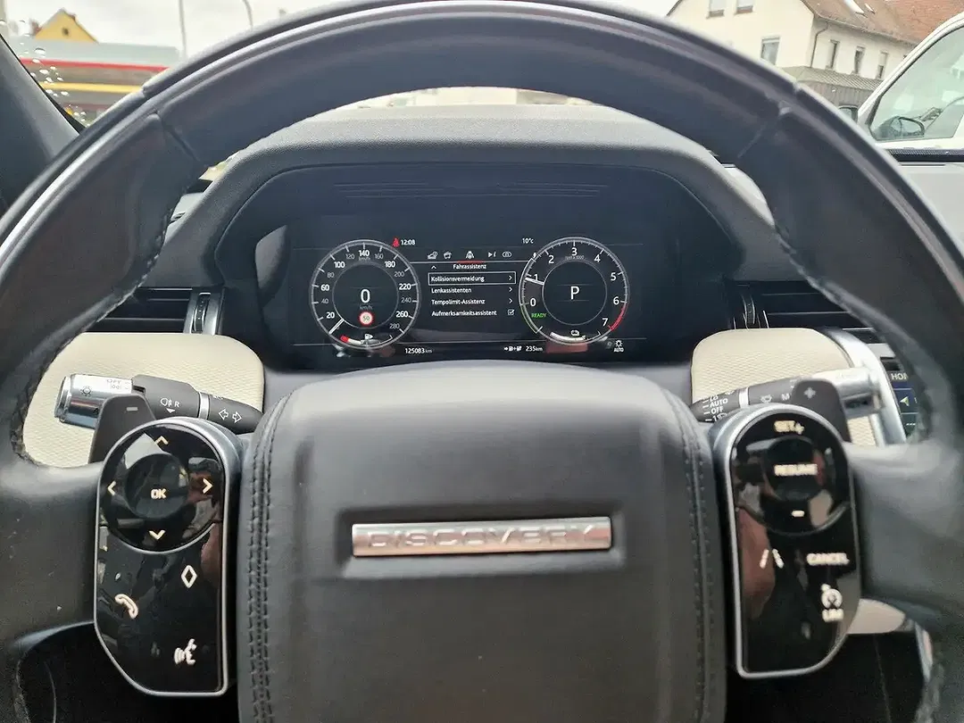 Land Rover Discovery Sport 4x4 Hybrid R-Dynamic S - Thumbnail 13