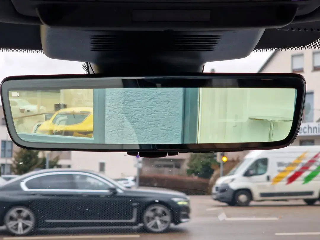 Land Rover Discovery Sport 4x4 Hybrid R-Dynamic S - Thumbnail 14