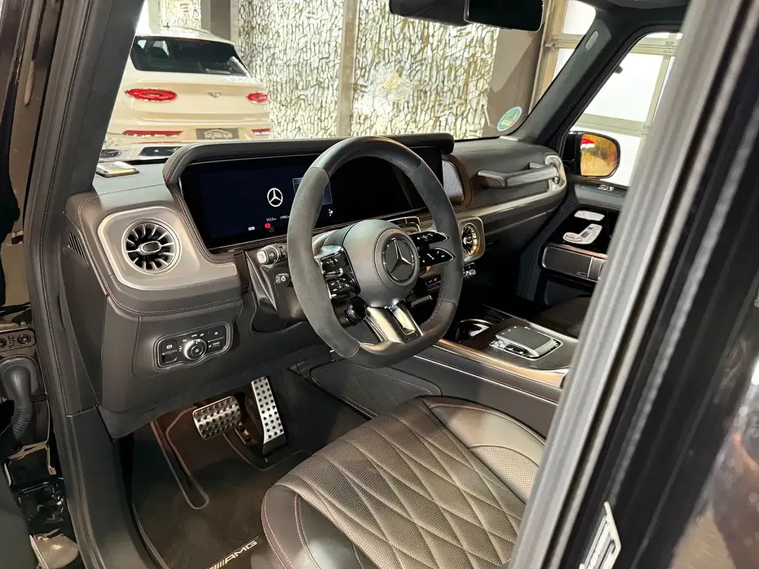 Mercedes-Benz G 63 AMG - Thumbnail 13