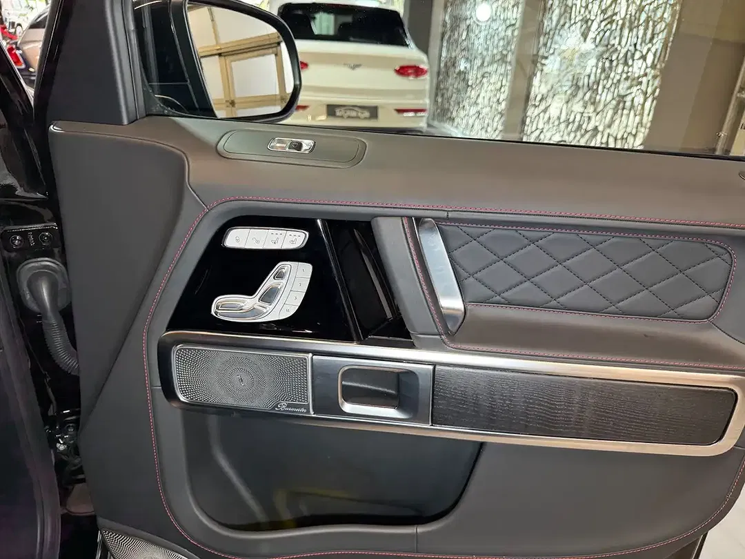 Mercedes-Benz G 63 AMG - Thumbnail 31