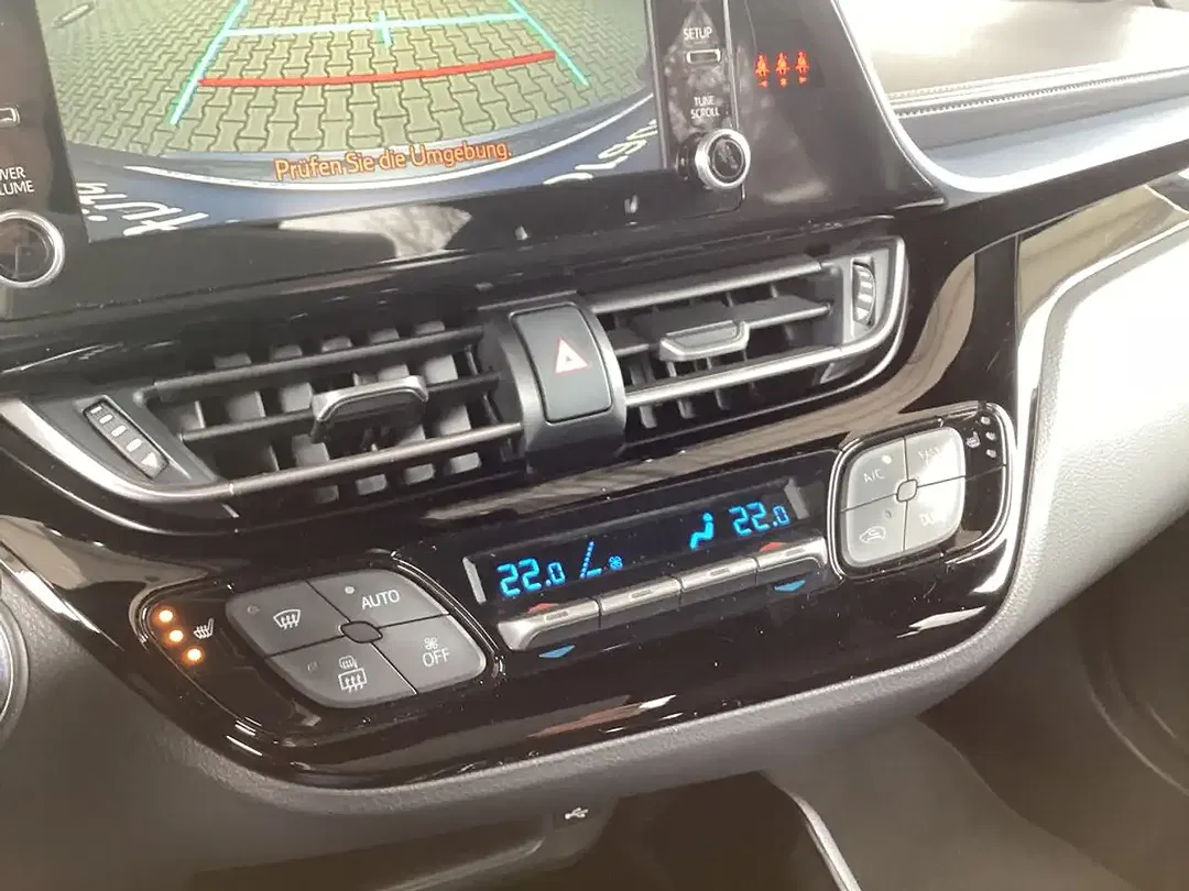 Toyota C-HR Hybrid Team Deutschland - Thumbnail 14