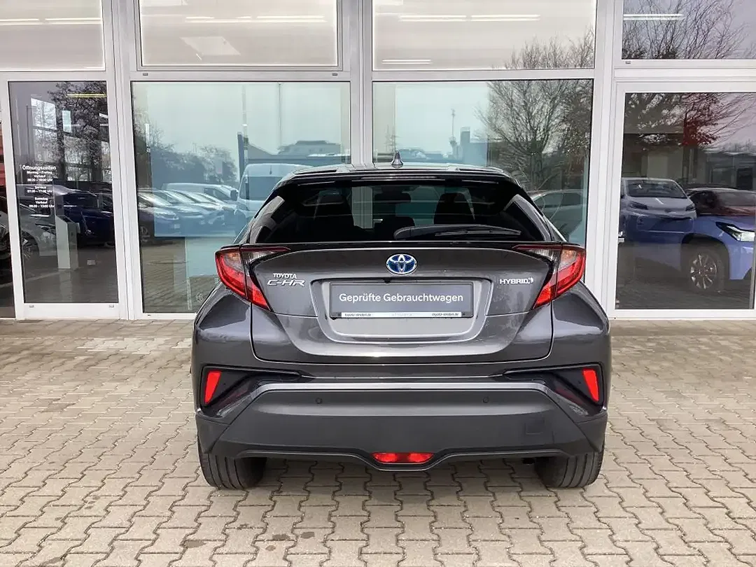 Toyota C-HR Hybrid Team Deutschland - Thumbnail 6