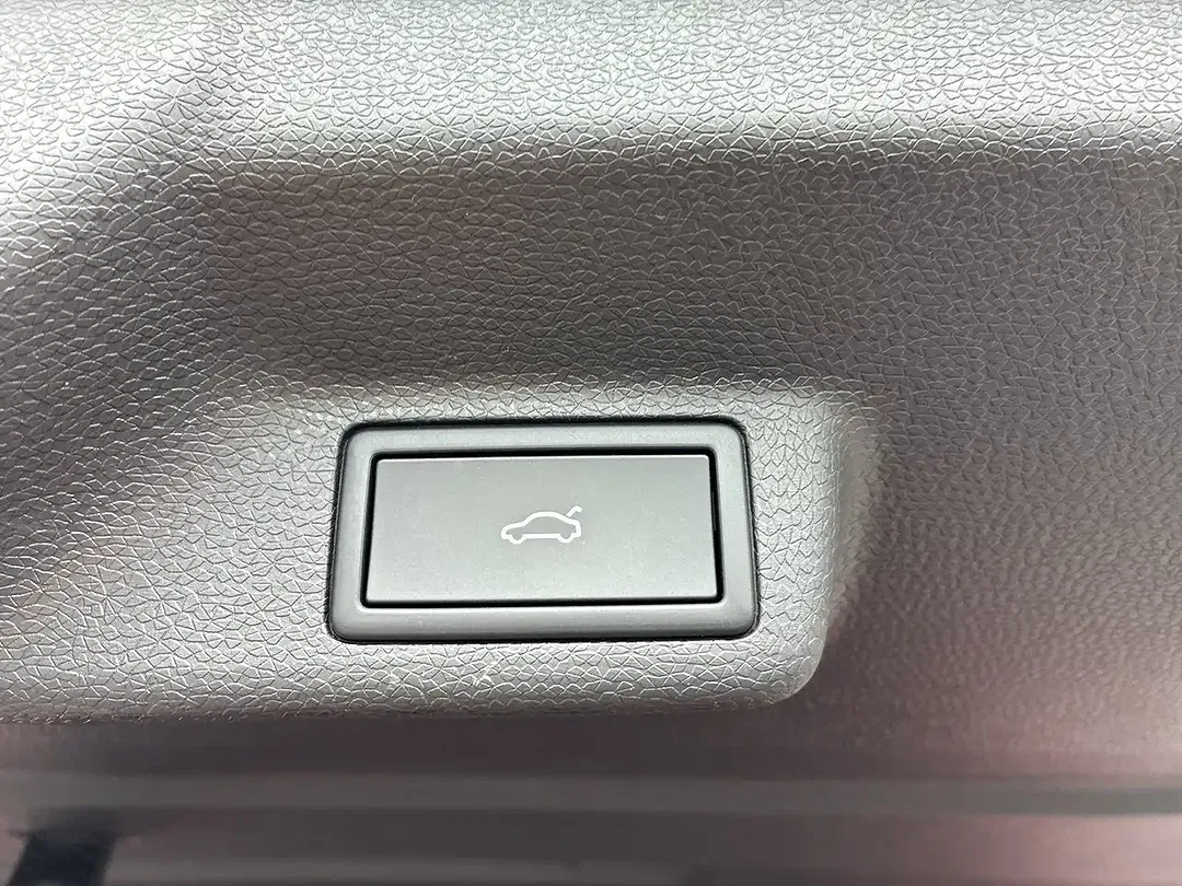 Volkswagen ID. Buzz 4Motion - Thumbnail 14
