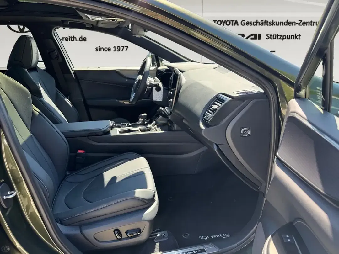 Lexus NX 450h+ 2.5 PHEV E-FOUR F SPORT - Thumbnail 9