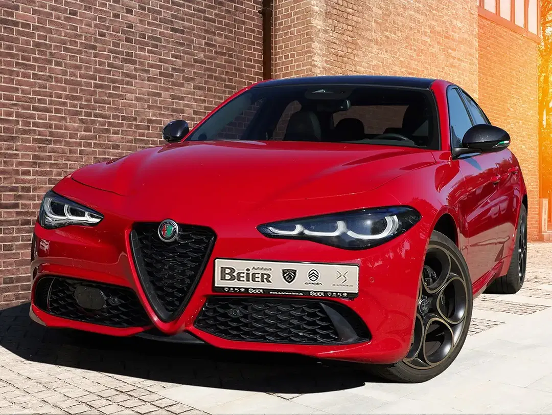 Alfa Romeo Giulia Q4 Intensa - foto 2