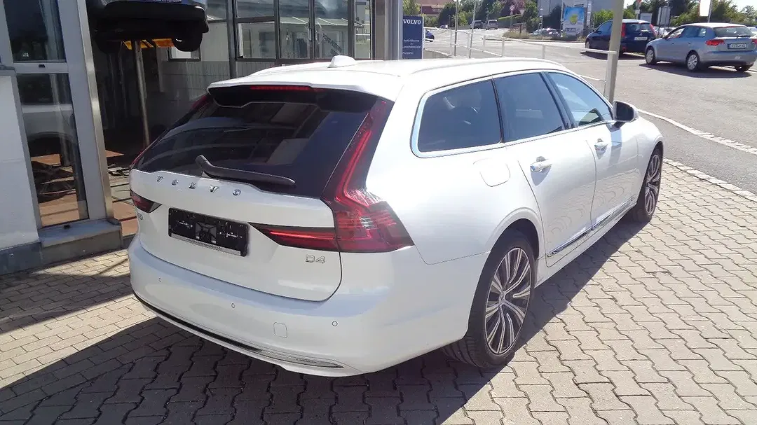 Volvo V90 Inscription - Thumbnail 2