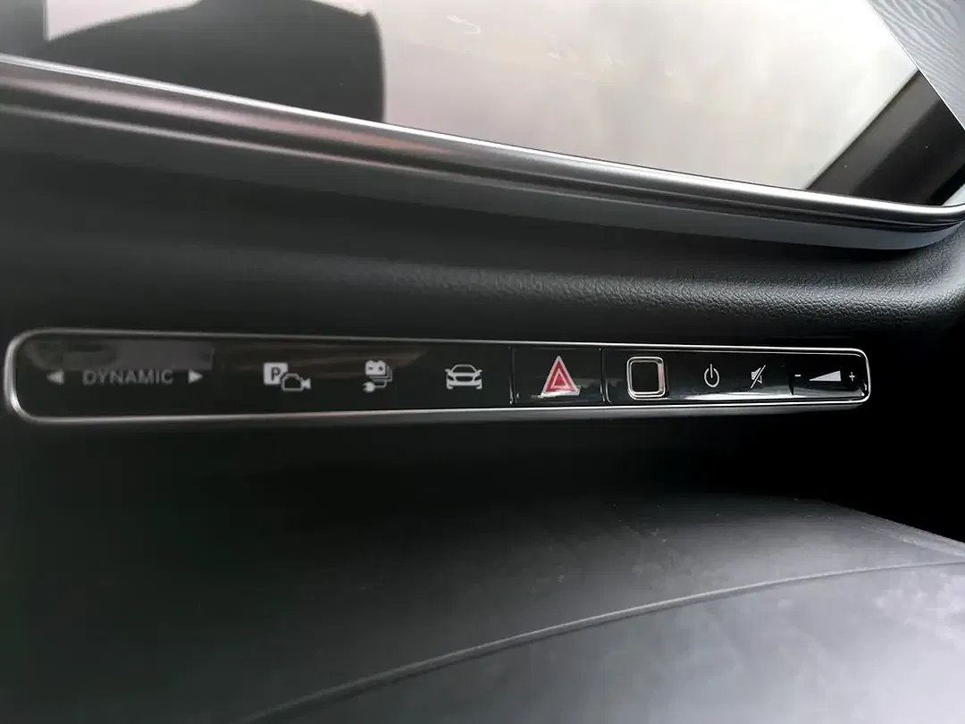 Mercedes-Benz E 300 EQ Hybrid Avantgarde - Thumbnail 12