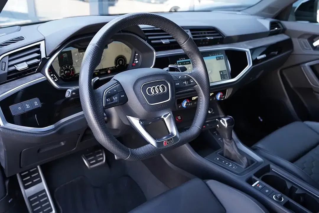 Audi RS Q3 - Thumbnail 10