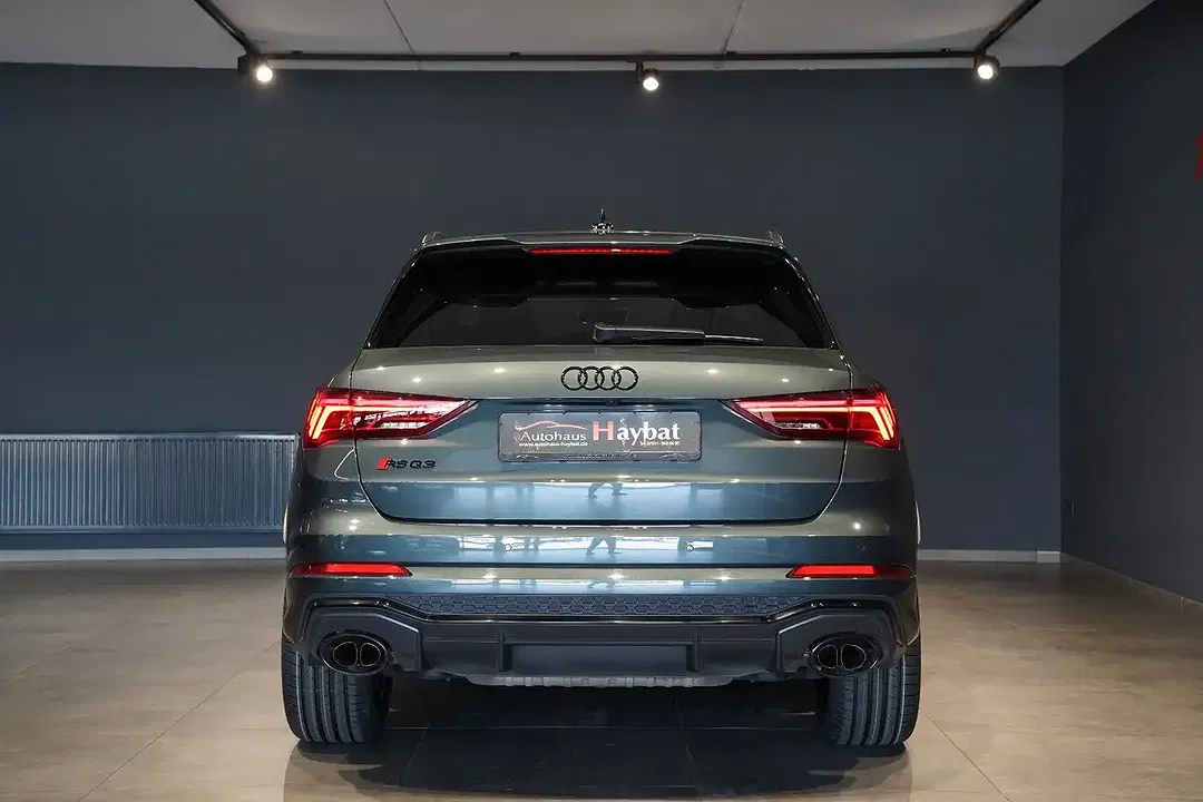 Audi RS Q3 - Thumbnail 6