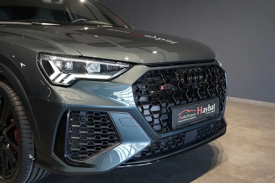 Audi RS Q3 - Thumbnail 9