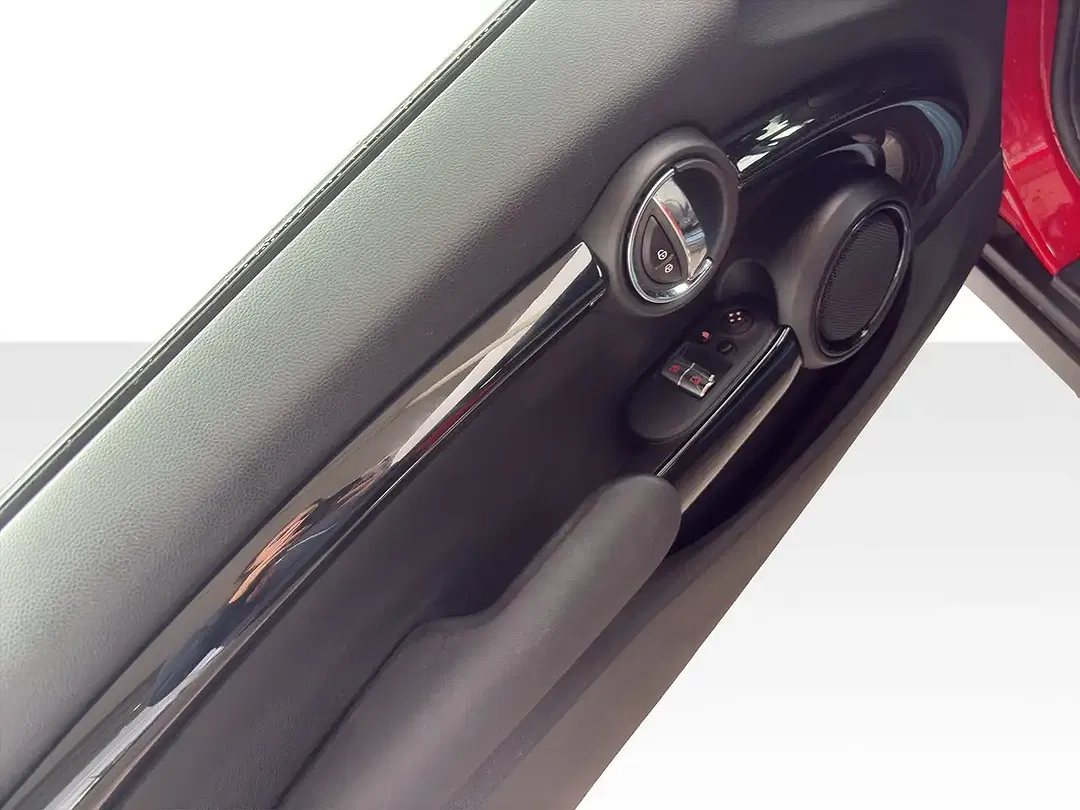 MINI Cooper SE - Thumbnail 11