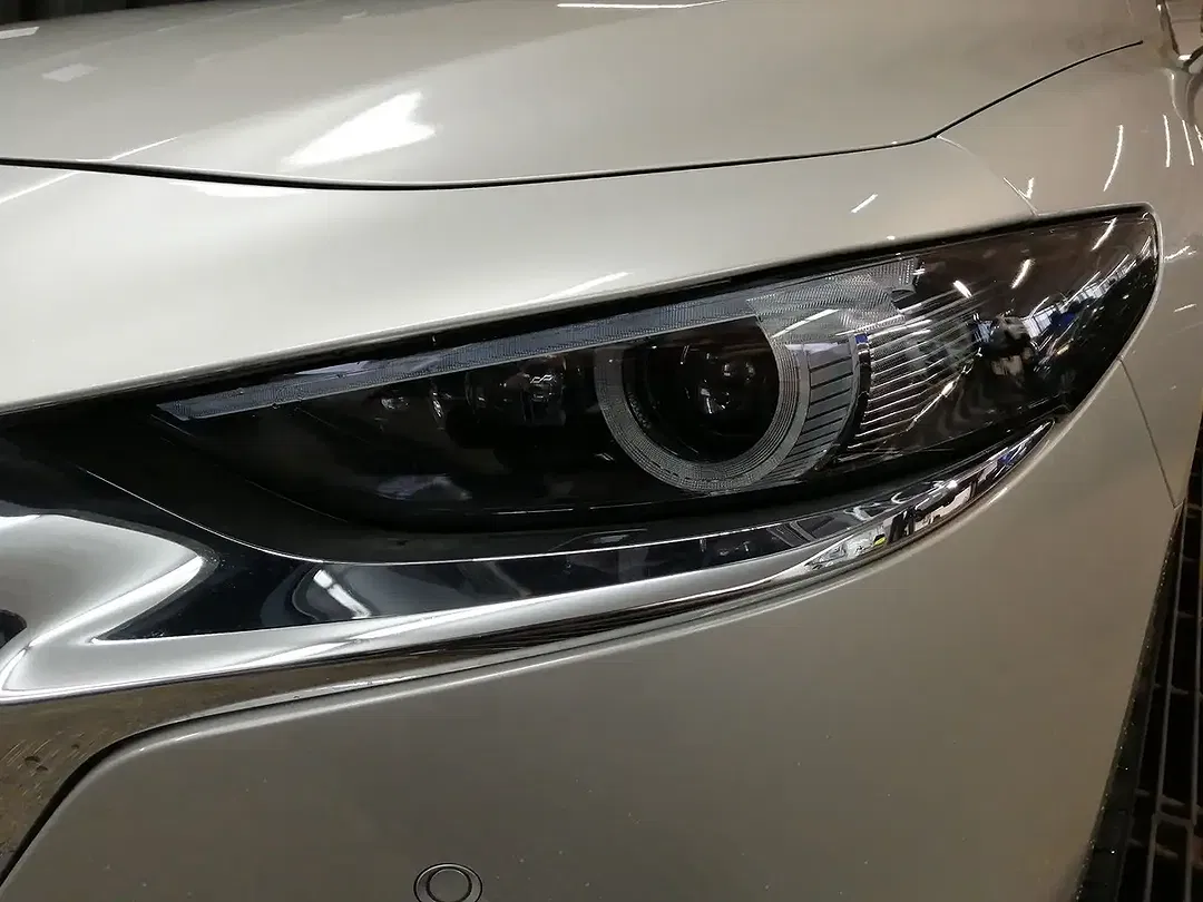 Mazda 3 2.5 - Thumbnail 3