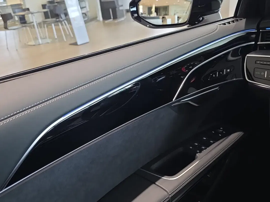 Audi S8 TFSI tiptronic - Thumbnail 11