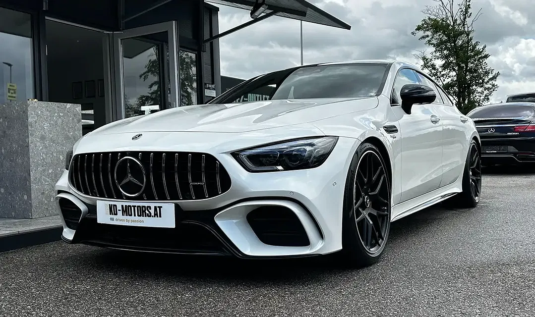 Mercedes-Benz AMG GT 43 4MATIC+ - foto 1