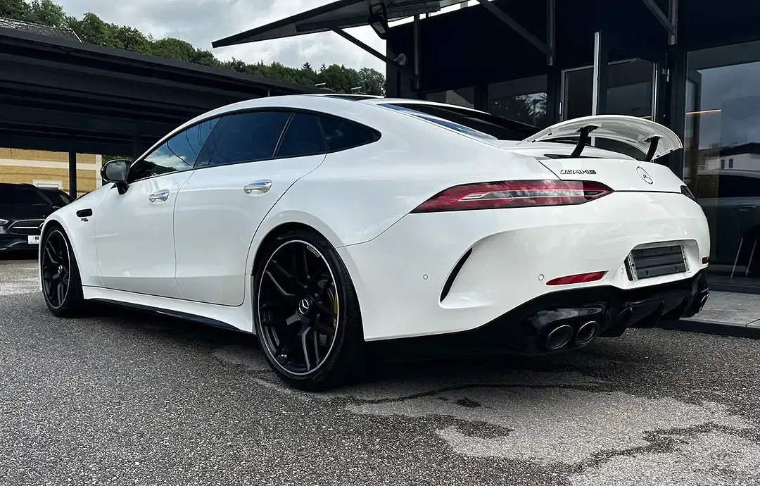 Mercedes-Benz AMG GT 43 4MATIC+ - Thumbnail 10