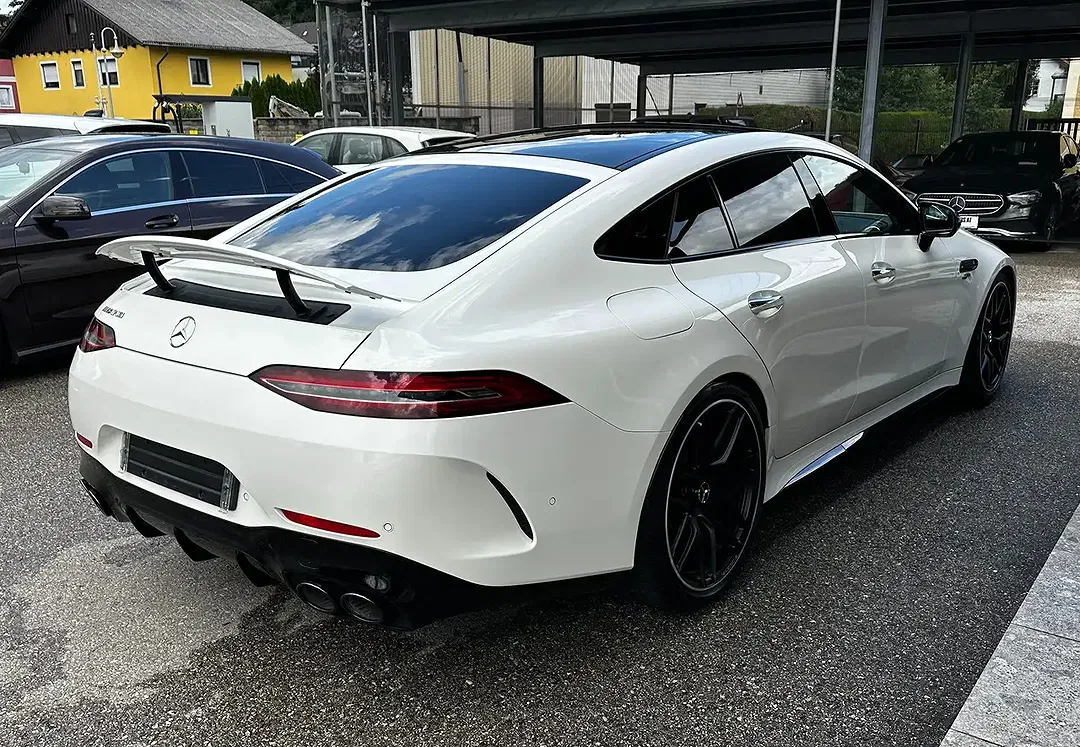 Mercedes-Benz AMG GT 43 4MATIC+ - Thumbnail 12