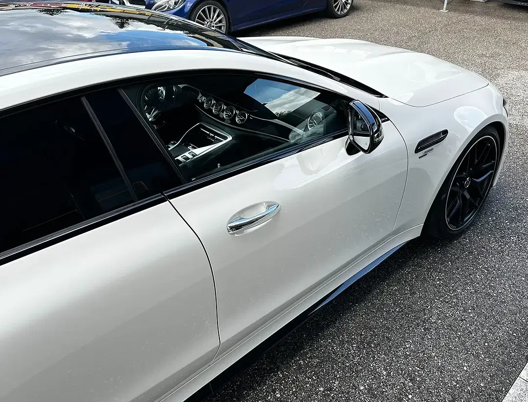 Mercedes-Benz AMG GT 43 4MATIC+ - foto 15