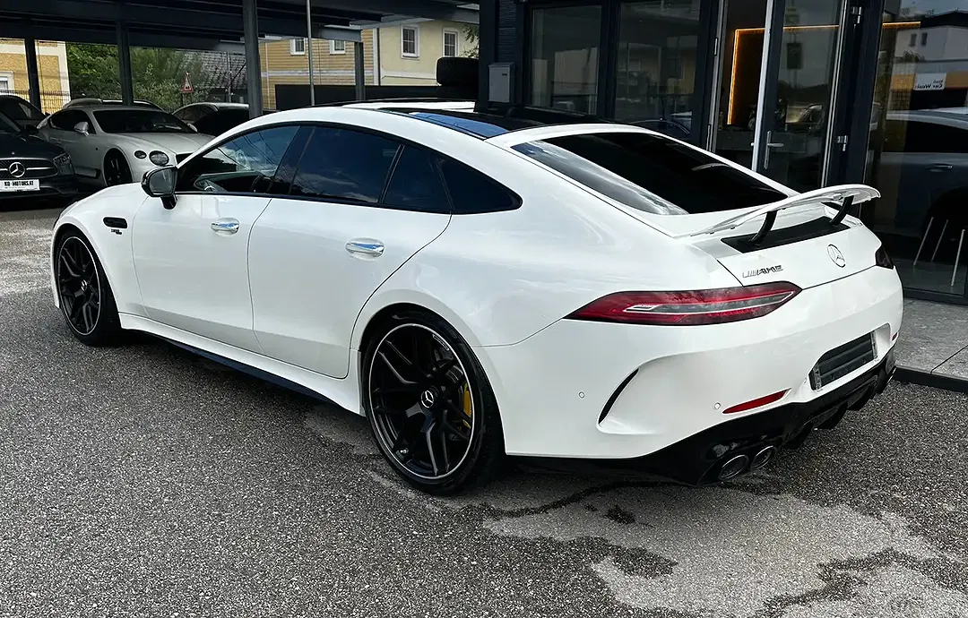 Mercedes-Benz AMG GT 43 4MATIC+ - Thumbnail 9