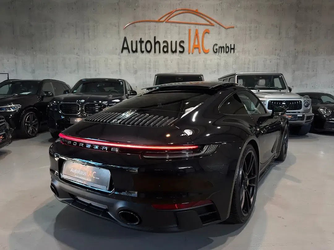 Porsche 911 4 Carrera GTS - foto 2