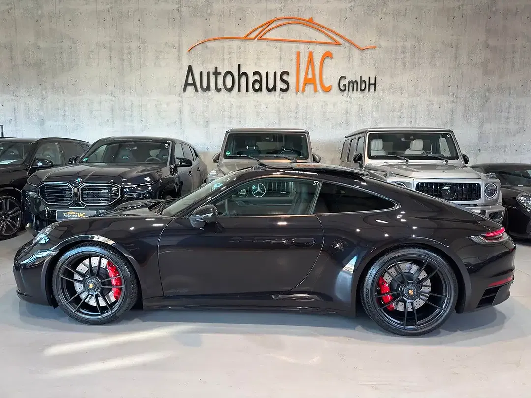 Porsche 911 4 Carrera GTS - Thumbnail 6