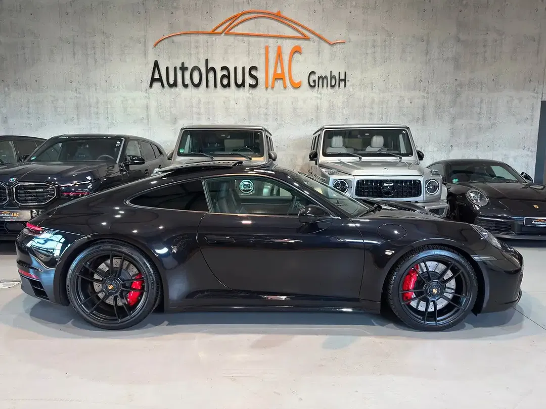 Porsche 911 4 Carrera GTS - Thumbnail 7