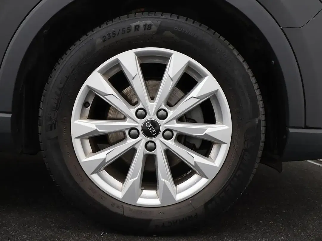 Audi Q3 - Thumbnail 11