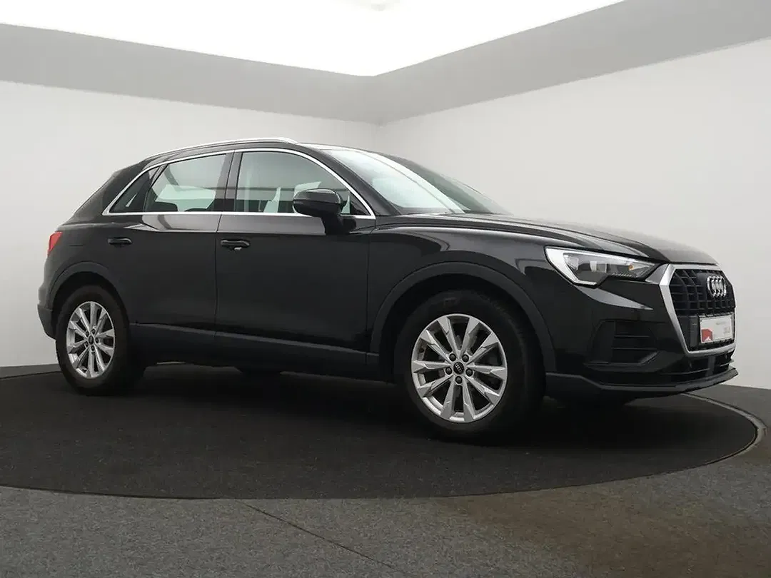 Audi Q3 - Thumbnail 4