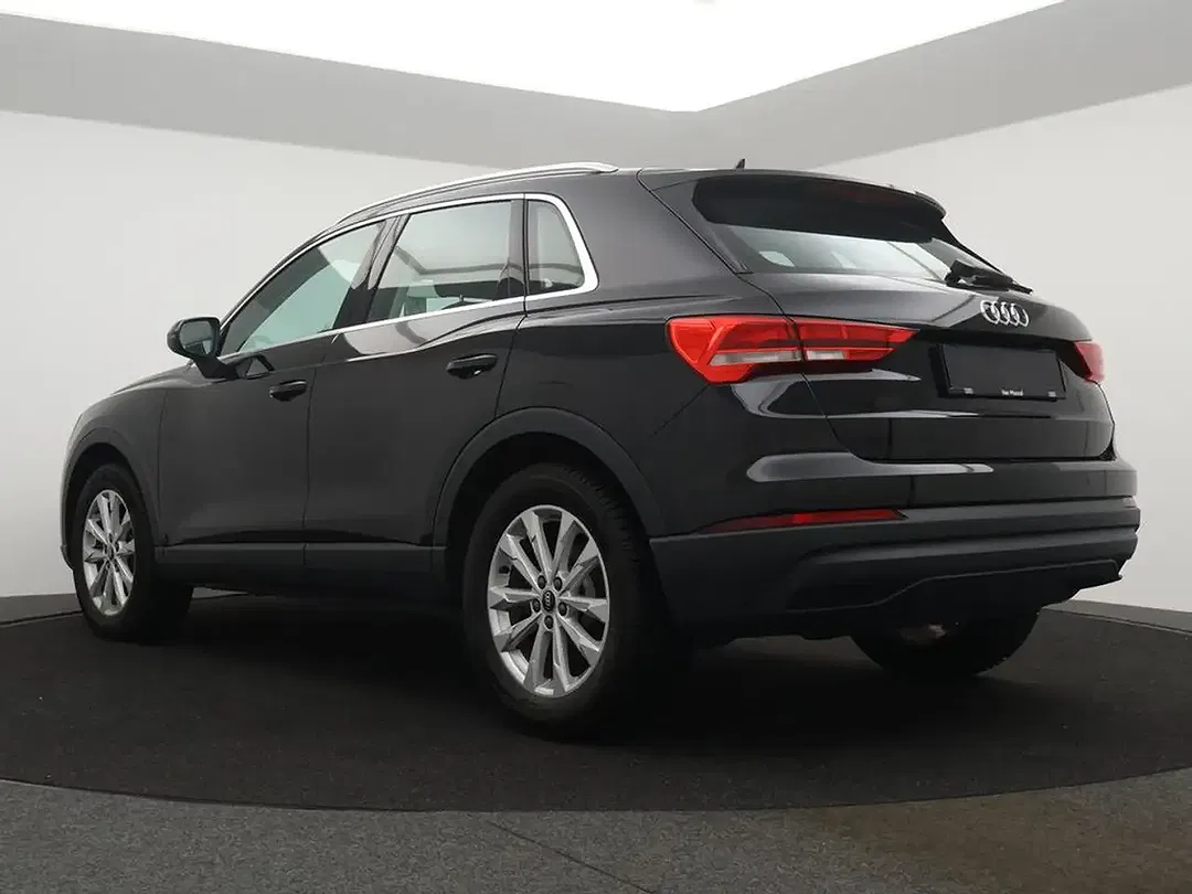 Audi Q3 - Thumbnail 8