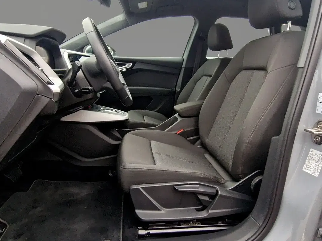 Audi Q4 e-tron 35 - Thumbnail 7