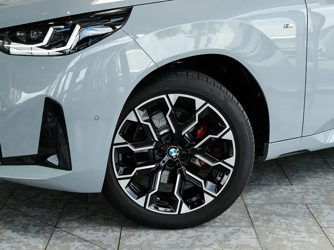 BMW X3 xDrive M Sport Pro - Thumbnail 3