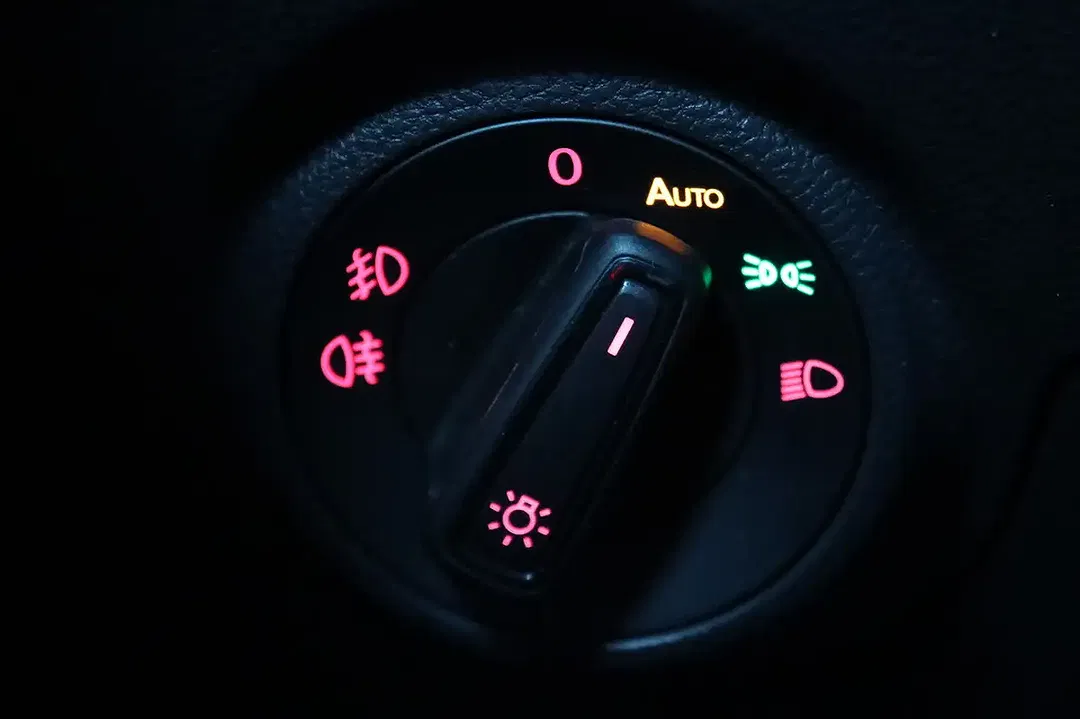 SEAT Arona 1.0 TSI DSG FR - Thumbnail 11
