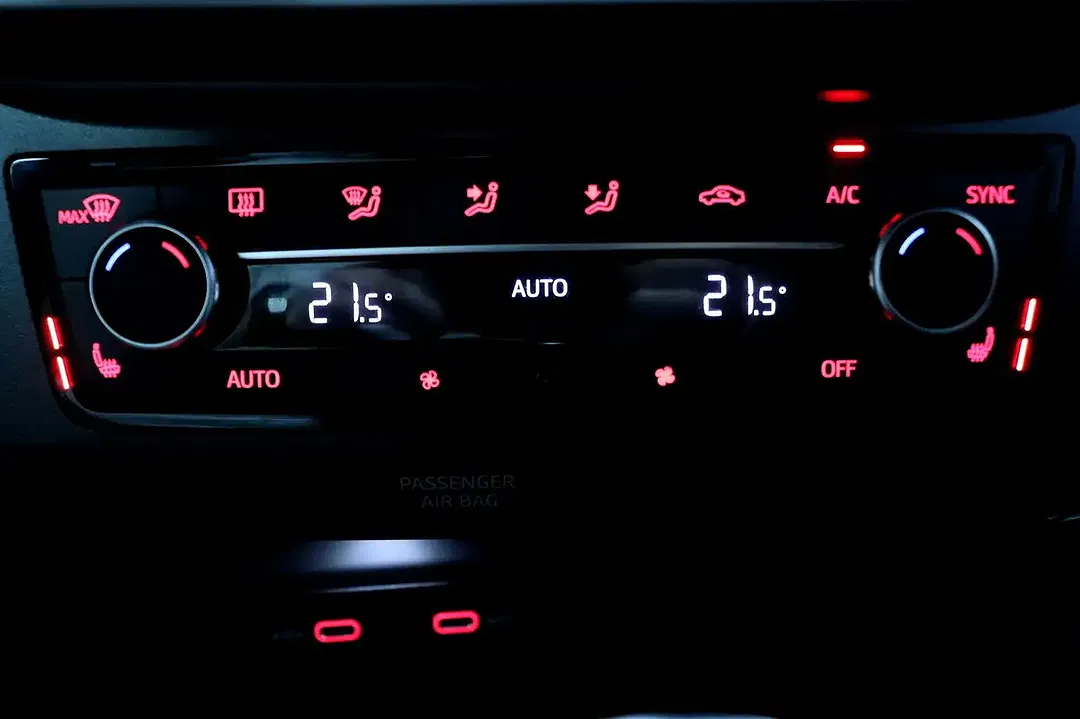 SEAT Arona 1.0 TSI DSG FR - Thumbnail 15